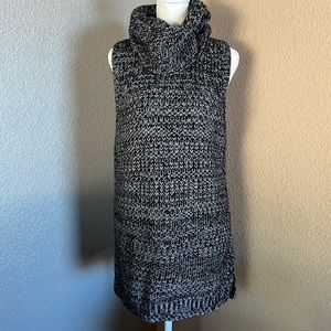 *Banana Republic - size M - black and grey knit cowl/turtle neck tunic